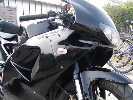 Aprilia Rs 125 [DØD] - Her kan man så se mit dinky winky blinklys billede 2