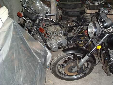 Suzuki gs 750 e billede 4