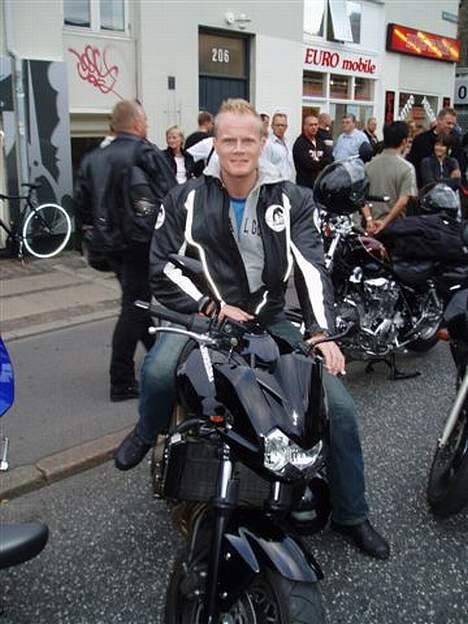 Kawasaki Z 750  - Bakkelukning 2005 billede 11