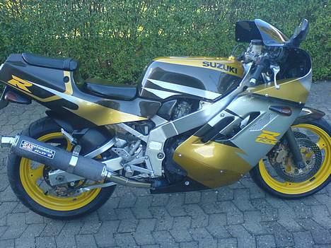 Suzuki gsx-r 400 billede 5