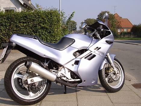 Suzuki GSX 250 R  billede 2