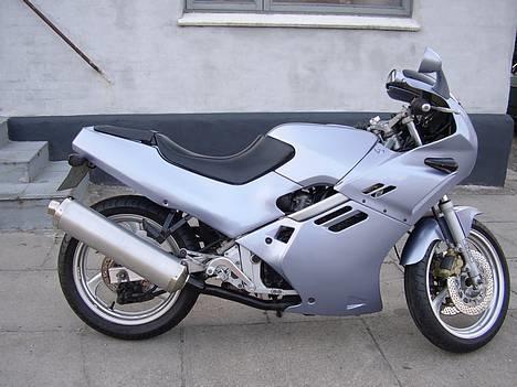 Suzuki GSX 250 R  billede 18