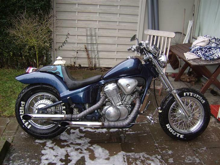 Honda vt 600