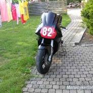 Yamaha Yzf 750R Racer solgt
