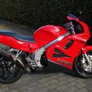 Honda VFR 750