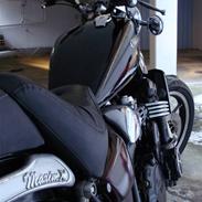 Yamaha XJ 700 X Maxim