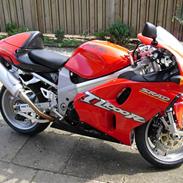 Suzuki TL1000R