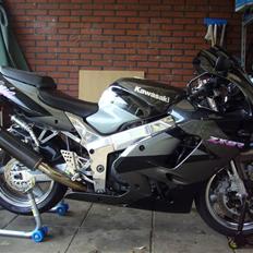 Kawasaki zx9r (solgt)