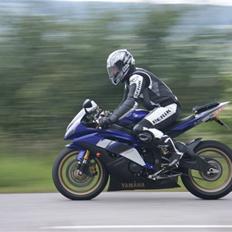 Yamaha yzf r6