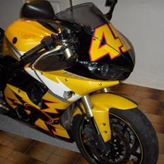 Yamaha yzf r6 r46 rossi