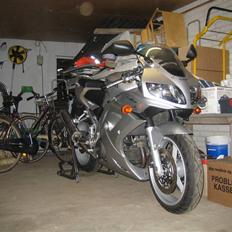 Suzuki SV1000s(R)