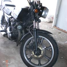 Kawasaki Z 750 R Solgt