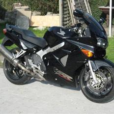 Honda VFR 800 FI *SOLGT*