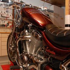 Suzuki VS 700 - Solgt