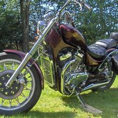 Suzuki VS 700 - Solgt