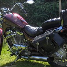 Suzuki VS 700 - Solgt