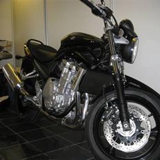 Suzuki Bandit GSF1250AK8