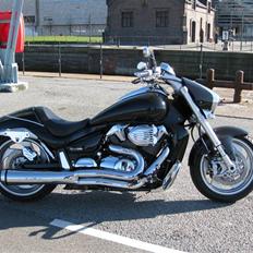 Suzuki M109R Boulevard