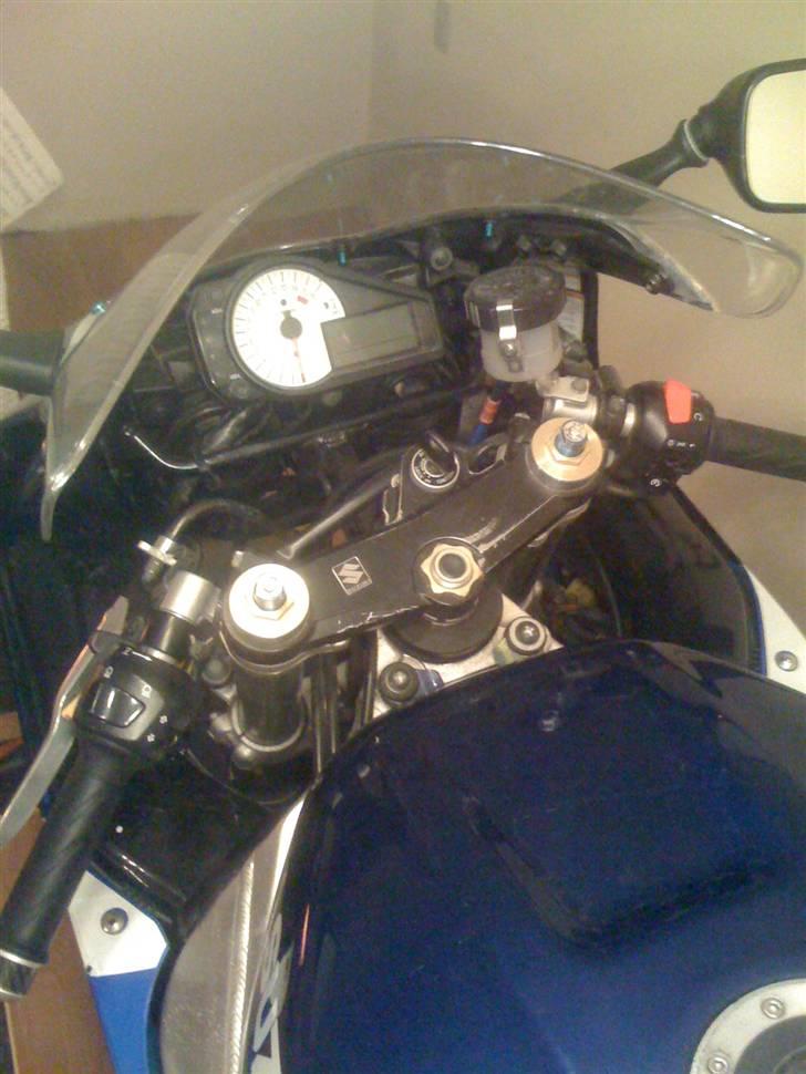 Suzuki GSXR-600 K2 (Solgt) billede 10