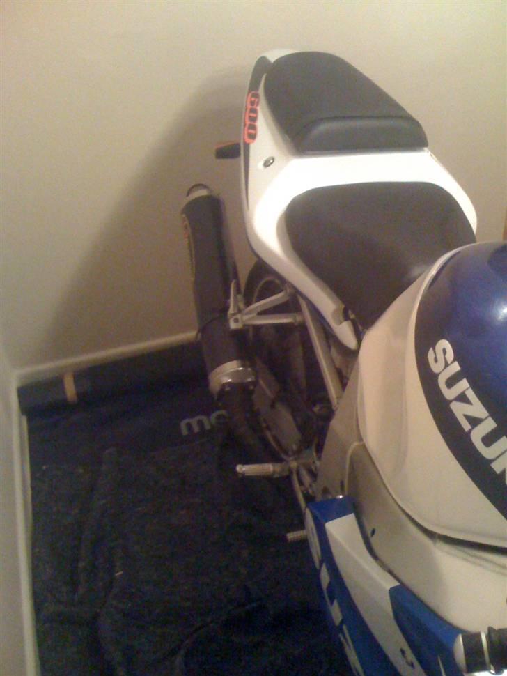 Suzuki GSXR-600 K2 (Solgt) billede 13