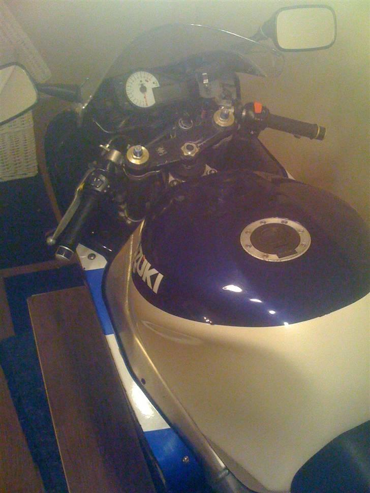 Suzuki GSXR-600 K2 (Solgt) billede 17