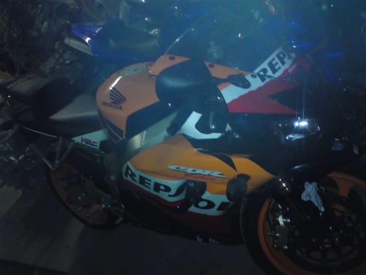 Honda cbr 1000 rr repsol billede 9