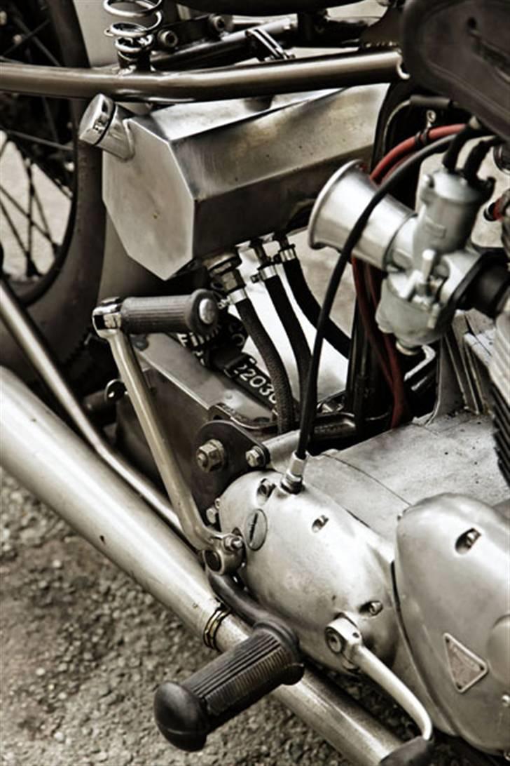 Triumph Hard Tail Chimp (Bobber) SOLGT billede 5