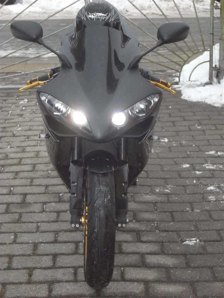 Yamaha yzf r1 solgt med tåre  billede 13