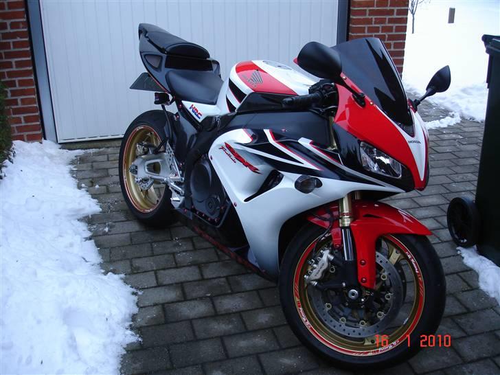 Honda cbr 600 f4 Solgt - Så kom drømmebiken hjem. Mange flere billeder og data kommer :-) billede 5