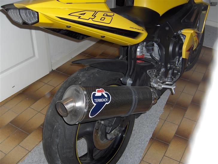 Yamaha yzf r6 r46 rossi billede 3