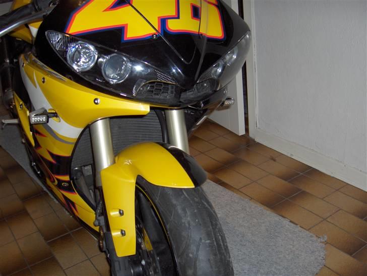 Yamaha yzf r6 r46 rossi billede 5