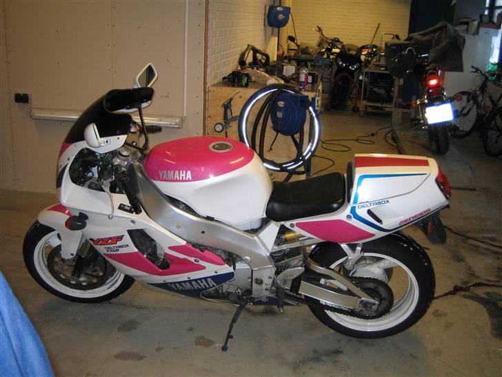 Yamaha YZF 750 billede 2