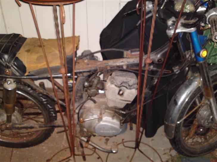 Honda CG 125 "Tyren´s" ophugget  billede 12