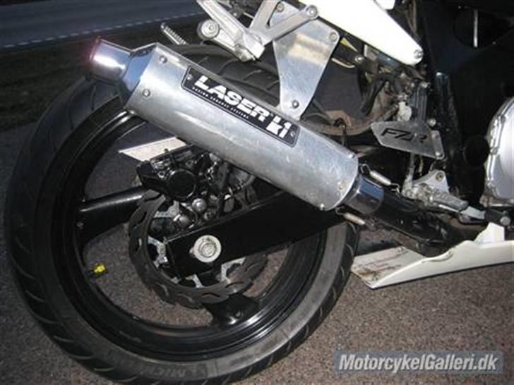 Yamaha Fzr 600 billede 3