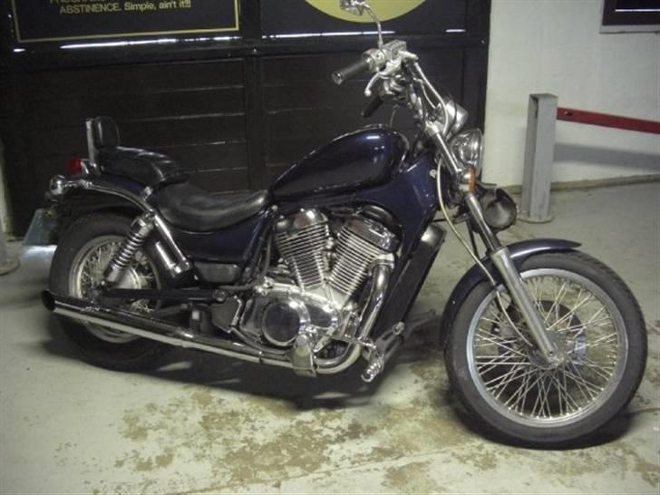 Suzuki Intruder - solgt billede 1