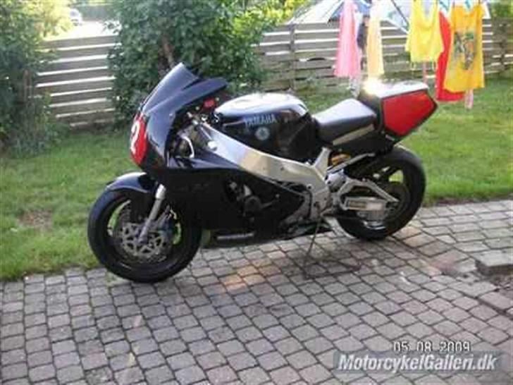 Yamaha Yzf 750R Racer solgt billede 3