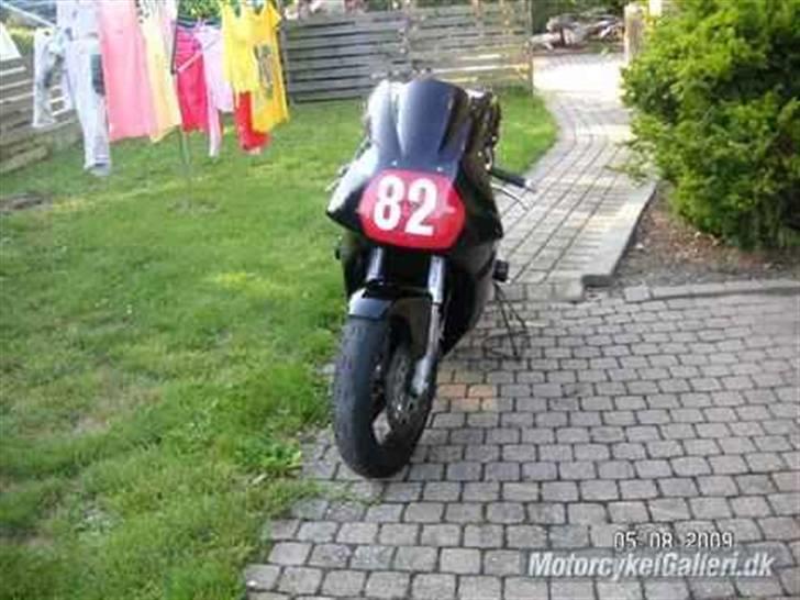 Yamaha Yzf 750R Racer solgt billede 4