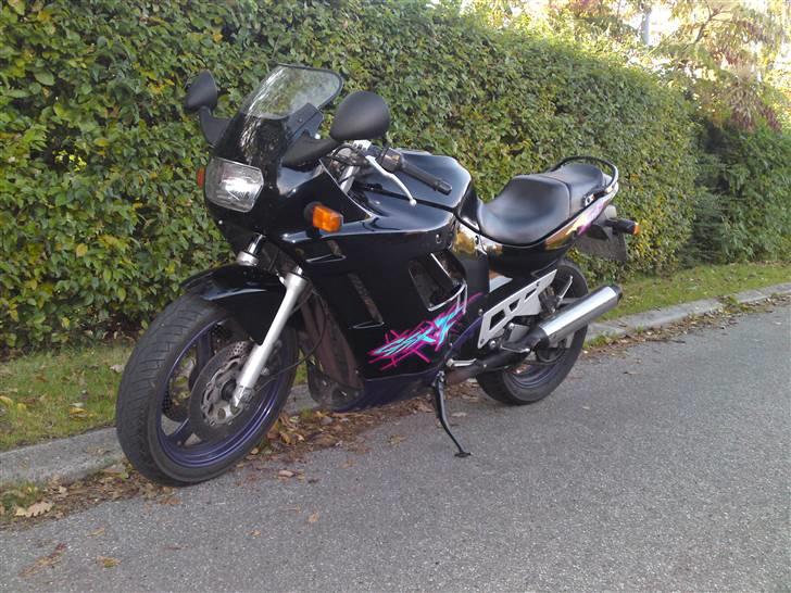Suzuki gsx 600 f SOLGT billede 1