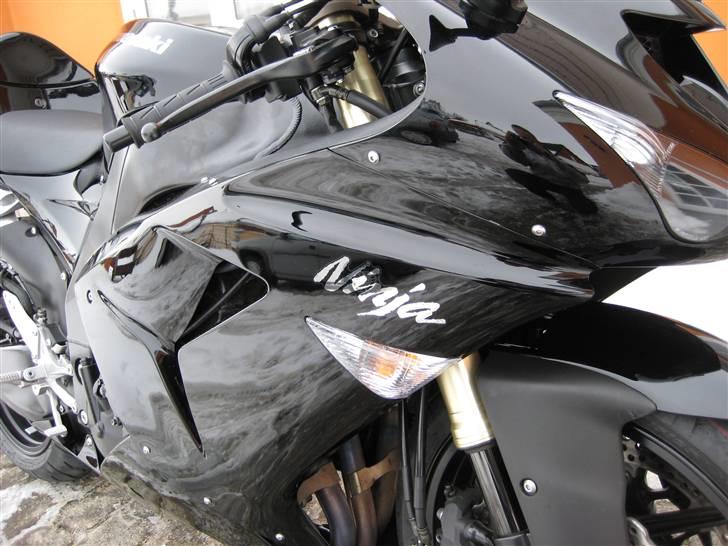 Kawasaki ZX10R Solgt. billede 8