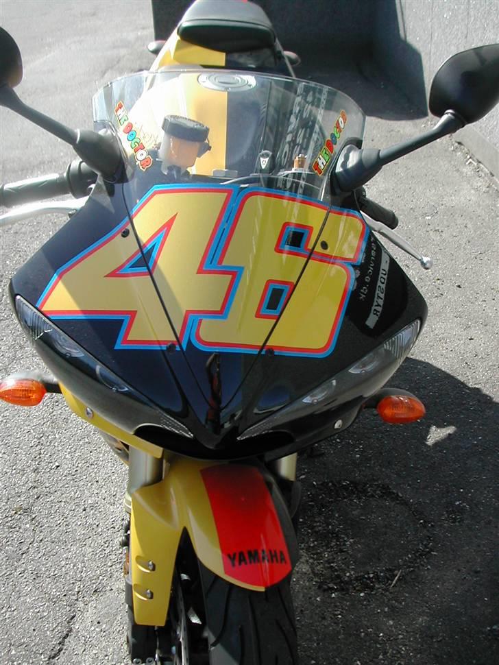 Yamaha YZF R6 46 Rossi ltd edt billede 2