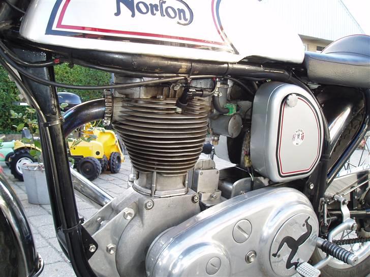 Norton Es2. billede 4