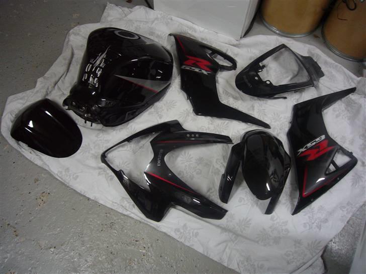 Suzuki Gsxr 1000 k6  - Skal til maler og mellem slibes og ha klarlak billede 3