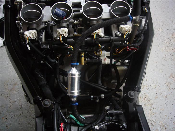 Suzuki Gsxr 1000 k6  - Intech Vaccum System billede 4