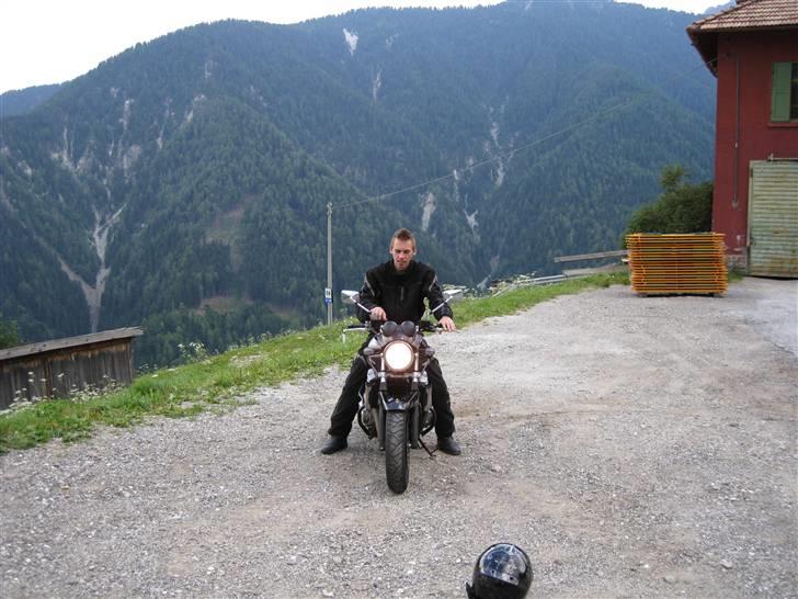 Suzuki Bandit GSF650AK7 billede 1