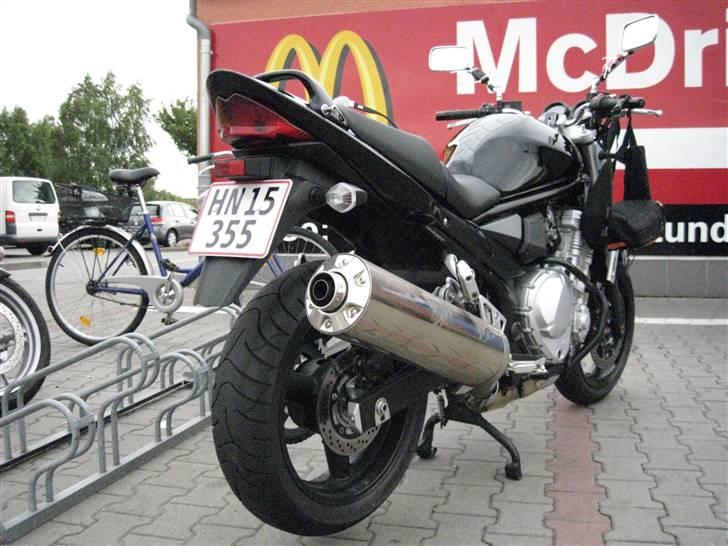 Suzuki Bandit GSF650AK7 billede 2