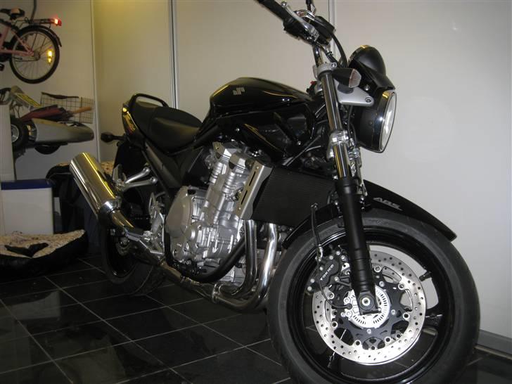 Suzuki Bandit GSF1250AK8 billede 1