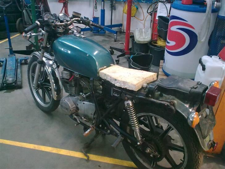 Yamaha xs 400 SOLGT - start på nyt sæde billede 5