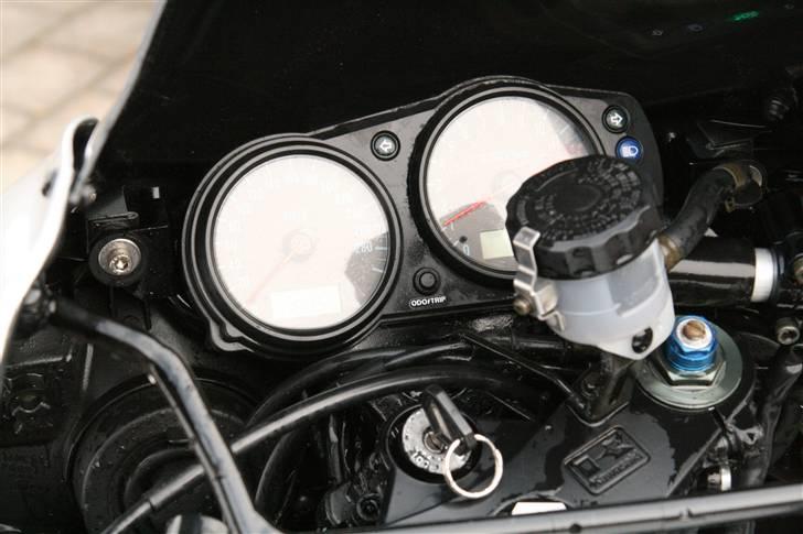 Kawasaki zx9r - SOLGT billede 4