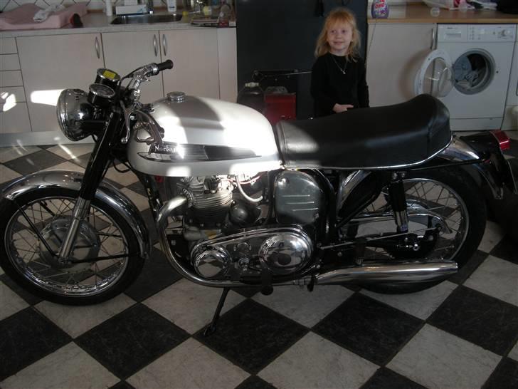 Norton mercury billede 1