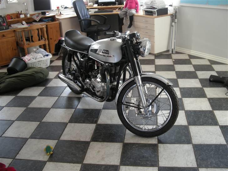 Norton mercury billede 2